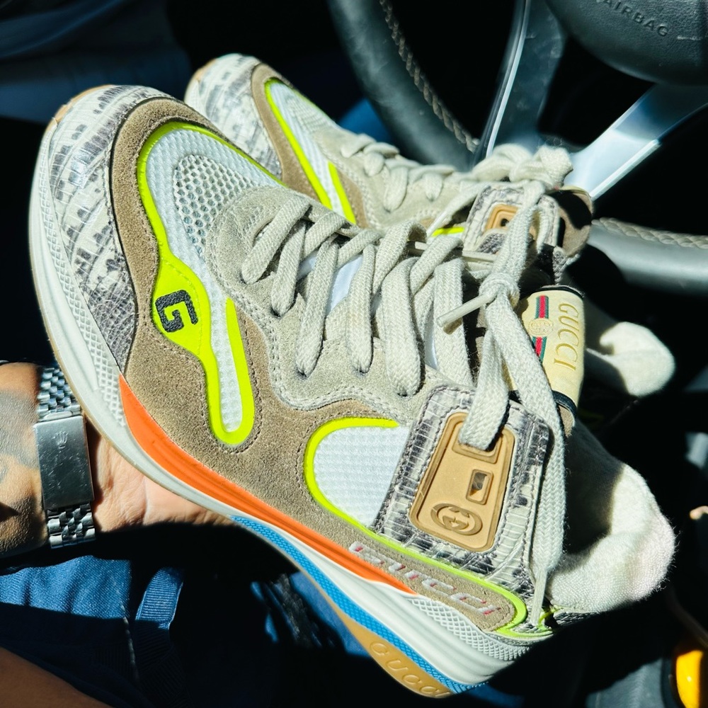 Sneakers